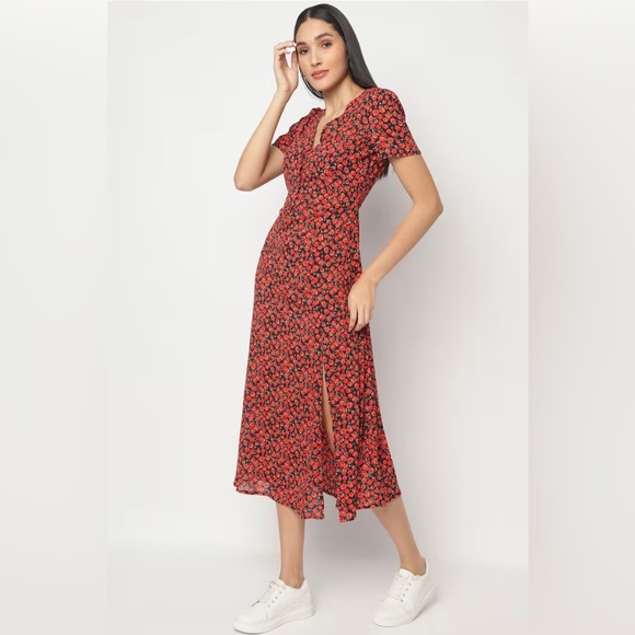 MissGuided Half Button Midi Tea Dress Short Sleeve Floral - Picture 4 of 9